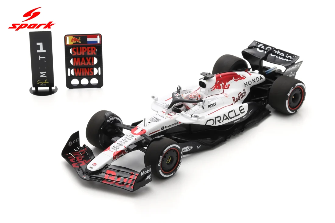 Spark Red Bull RB21, Verstappen · Japan 2025 · 1:18